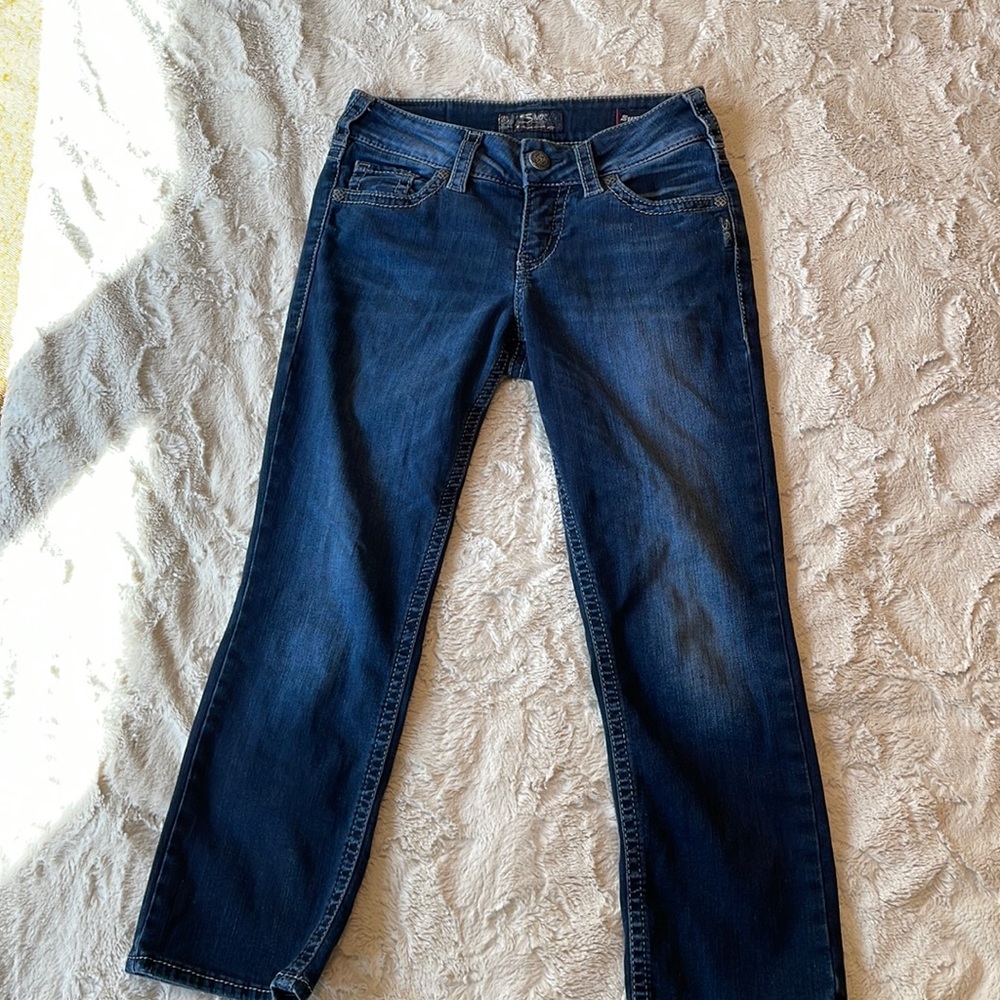 Silver suki midrise capri excellent condition! Super stretch